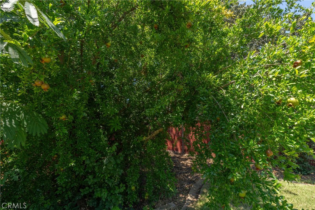 https://media.crmls.org/medias/8a195b48-98a0-47d4-aa60-243be1215490.jpg?preset=X-Large