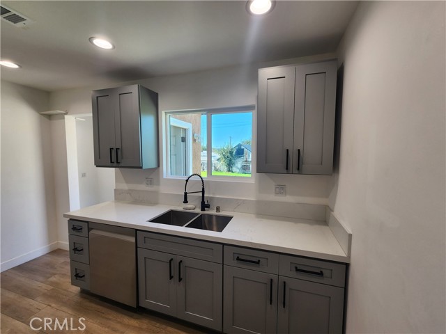 Detail Gallery Image 23 of 43 For 7665 Machrea, Tujunga,  CA 91042 - 3 Beds | 2 Baths