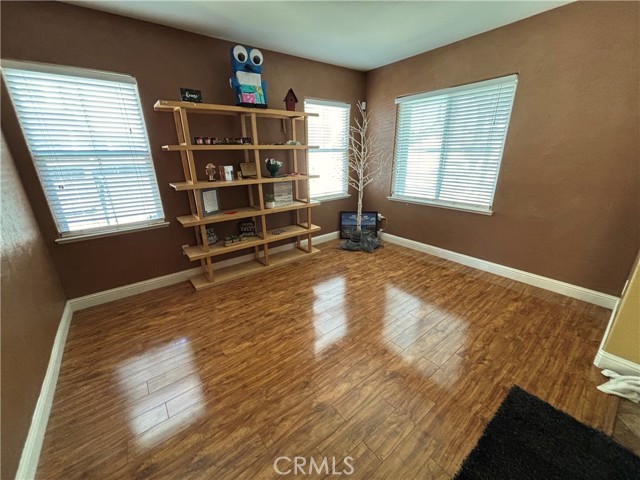 Detail Gallery Image 9 of 67 For 343 San Bernardino St, Los Banos,  CA 93635 - 6 Beds | 3 Baths
