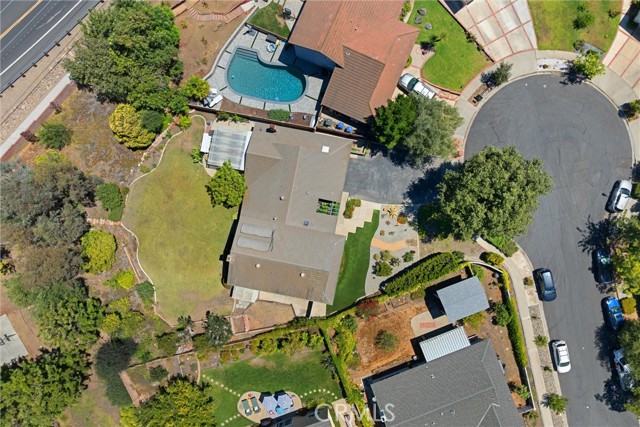 152 Ventana Court, Thousand Oaks CA: https://media.crmls.org/medias/8a1afebc-8969-4569-80b0-a9b17e5e6133.jpg