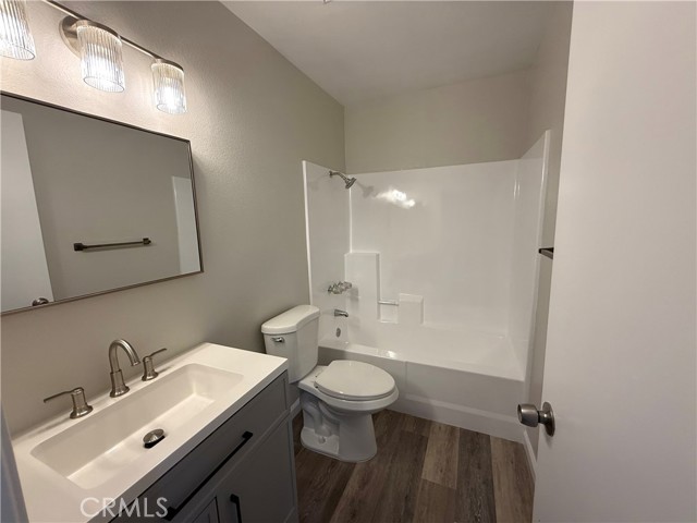 Detail Gallery Image 11 of 23 For 2421 Hawthorn, Escondido,  CA 92027 - 2 Beds | 2 Baths