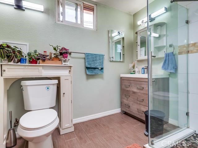 Image 37 of 60 For 20833 Verne Avenue