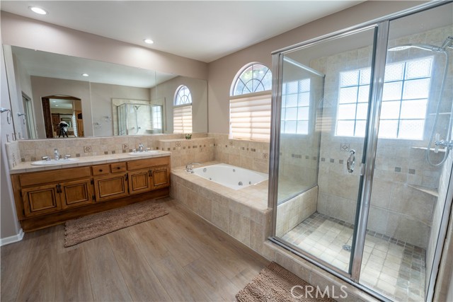 Detail Gallery Image 19 of 43 For 39560 Tinderbox Way, Murrieta,  CA 92562 - 5 Beds | 3 Baths
