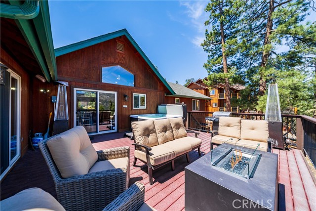 42728 Timberline Trail, Big Bear Lake CA: https://media.crmls.org/medias/8a1d3fdf-cc69-433d-9331-3bdecd606f86.jpg