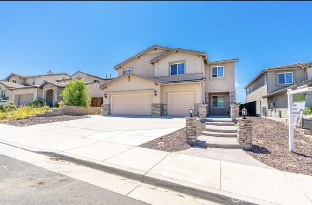 Detail Gallery Image 4 of 36 For 30571 Tomales Ln, Murrieta,  CA 92563 - 5 Beds | 3 Baths