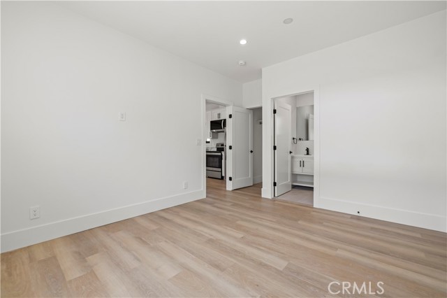 Detail Gallery Image 15 of 16 For 16245 1/2 Chatsworth St, Granada Hills,  CA 91344 - 1 Beds | 1 Baths