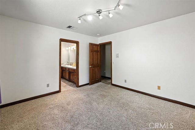 2056 W Avenue O, Palmdale CA: https://media.crmls.org/medias/8a1e71c0-edb6-4399-9727-a1e18df81573.jpg