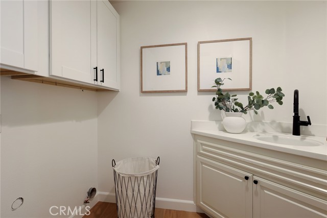 Detail Gallery Image 20 of 23 For 1827 Port Westbourne Pl, Newport Beach,  CA 92660 - 4 Beds | 3 Baths