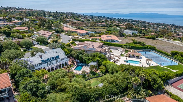 Detail Gallery Image 35 of 54 For 1409 via Arco, Palos Verdes Estates,  CA 90274 - 7 Beds | 5/2 Baths