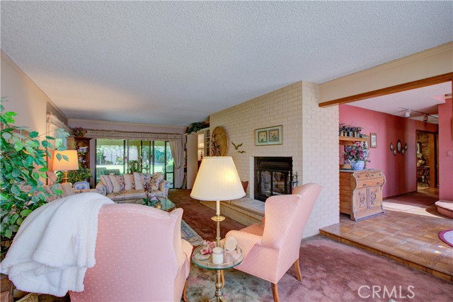 2341 Village Circle Drive, Atwater CA: https://media.crmls.org/medias/8a1ffd4d-19e8-45e6-93a5-78a1a96b47c8.jpg