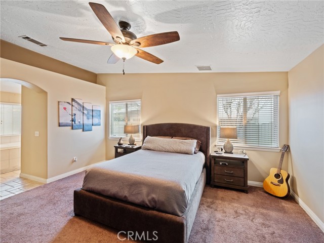 Detail Gallery Image 17 of 30 For 12550 Whispering Spring Rd, Victorville,  CA 92395 - 3 Beds | 2 Baths