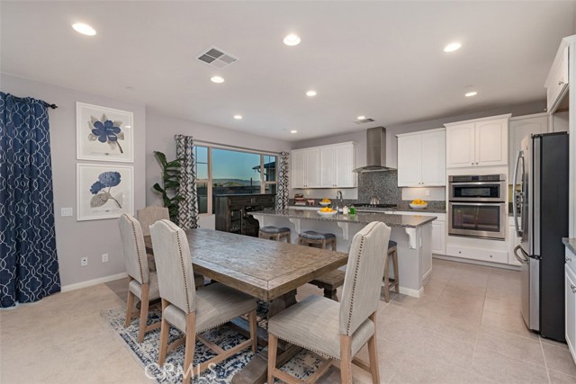 Detail Gallery Image 4 of 40 For 5 Nectar Ct, Rancho Mission Viejo,  CA 92694 - 4 Beds | 3/1 Baths