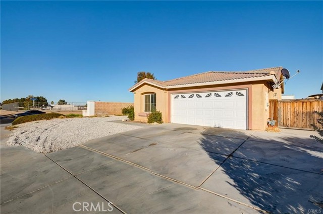 Detail Gallery Image 2 of 64 For 13691 Cobalt Rd, Victorville,  CA 92392 - 3 Beds | 2 Baths