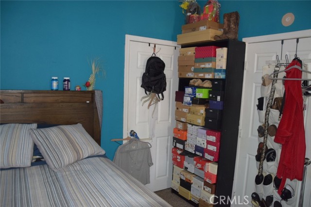 1935 Maine Avenue, Long Beach CA: https://media.crmls.org/medias/8a208566-1873-40d9-9f4b-e1a1f7c8bb7c.jpg