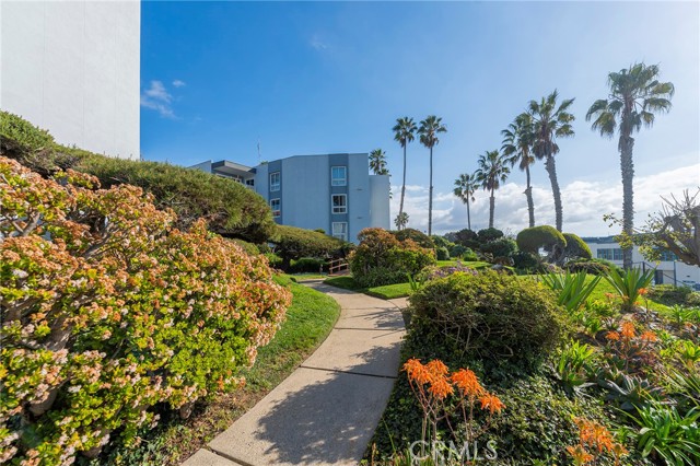 630 The Village, Redondo Beach CA: https://media.crmls.org/medias/8a20b2cc-0cb7-42c0-9be1-df7e31f47116.jpg