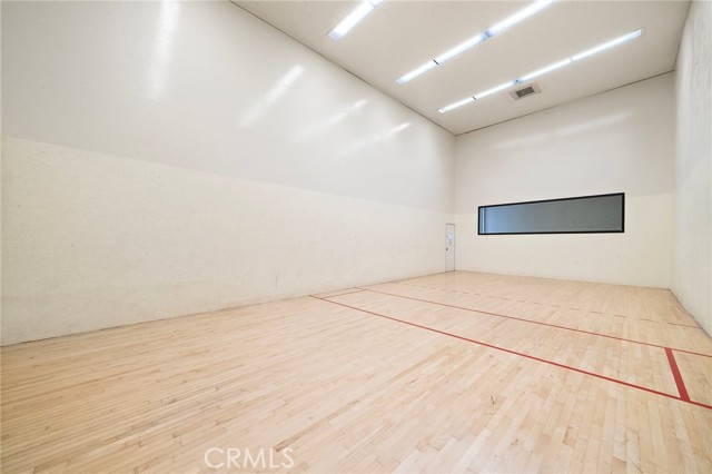 5145 Tortuga Drive, Huntington Beach CA: https://media.crmls.org/medias/8a20dd3c-4933-4503-8135-eaa2c2e27319.jpg