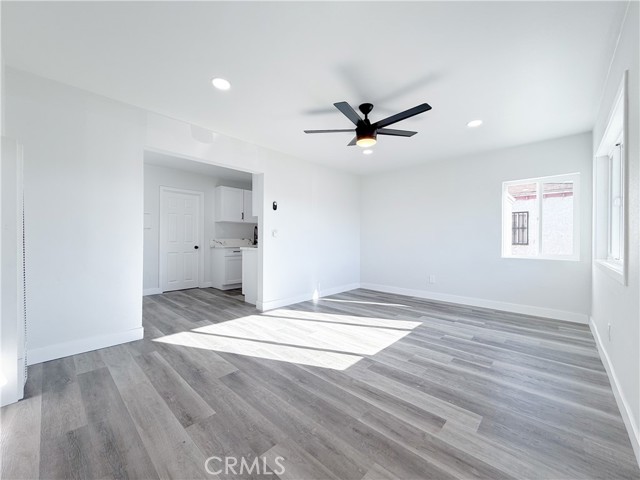 Detail Gallery Image 7 of 23 For 14528 S Corlett St, Compton,  CA 90220 - 3 Beds | 2 Baths