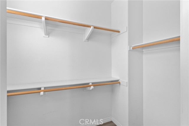 17557 Newland Street, Huntington Beach CA: https://media.crmls.org/medias/8a216587-197b-4738-8610-dca22c4d8711.jpg