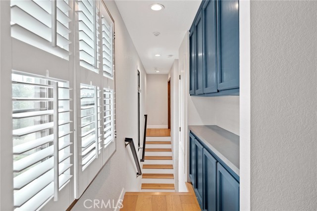 716 Broadway, Redondo Beach, California 90277, 3 Bedrooms Bedrooms, ,2 BathroomsBathrooms,Residential,Sold,Broadway,SB23089212