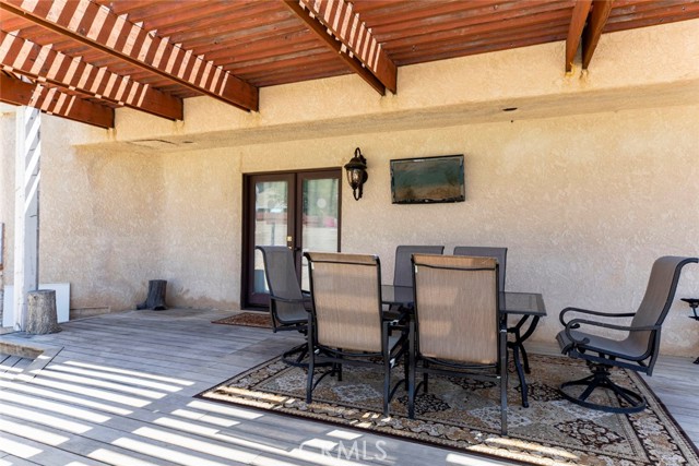 3225 Yardley Place, Simi Valley CA: https://media.crmls.org/medias/8a227633-bfe7-4d38-859f-0c8eb6f85bf9.jpg