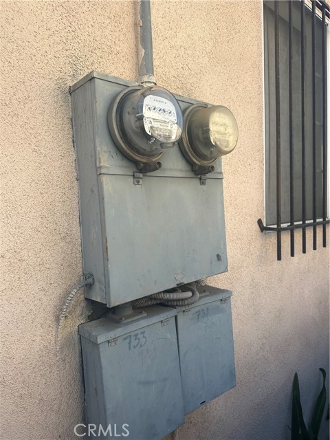 Detail Gallery Image 17 of 18 For 731 W 54th, Los Angeles,  CA 90037 - – Beds | – Baths