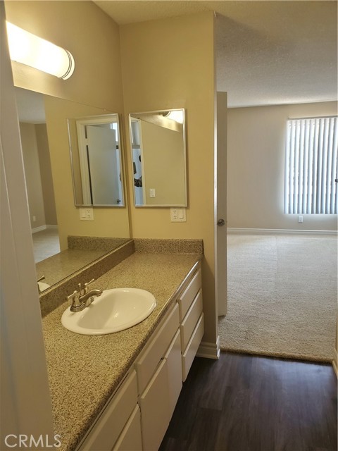 Detail Gallery Image 10 of 18 For 3518 W Park Central, Orange,  CA 92868 - – Beds | – Baths