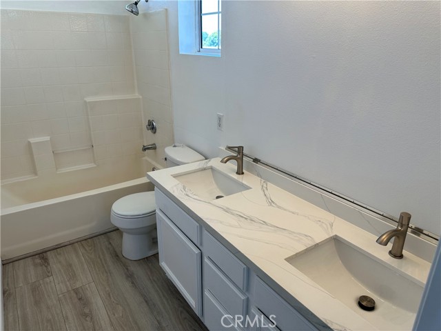 Detail Gallery Image 22 of 27 For 2342 Fitzgerald Rd, Simi Valley,  CA 93065 - 4 Beds | 3 Baths