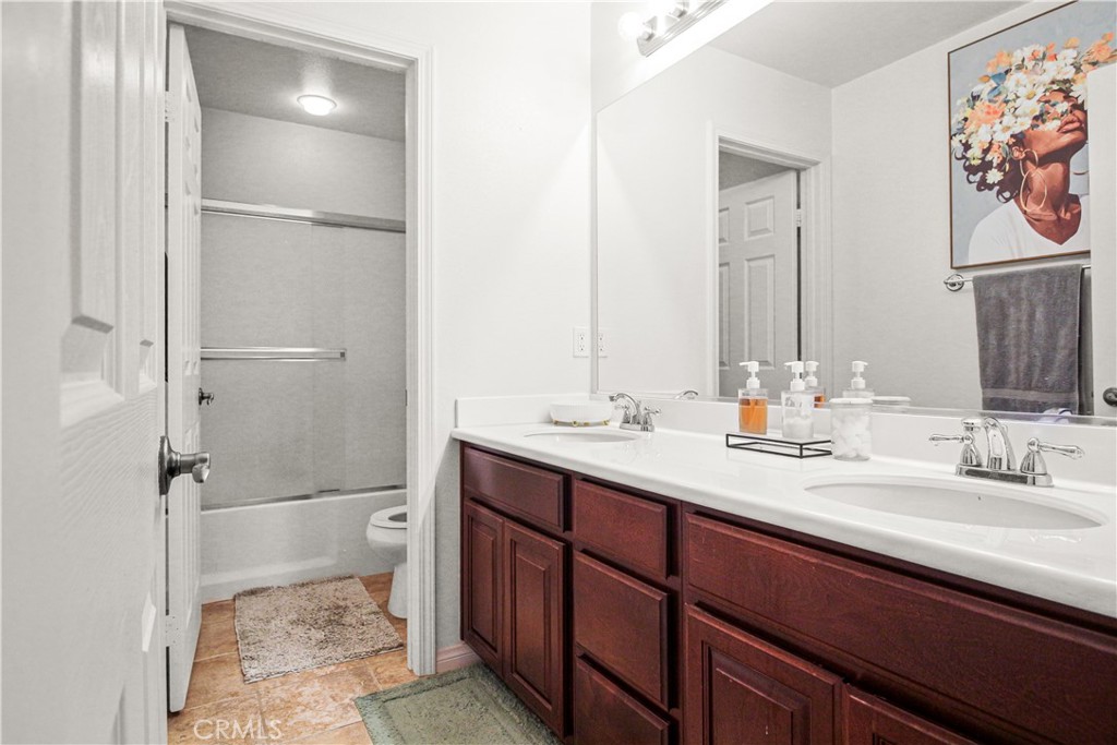 MLS #IV25251117 image #36