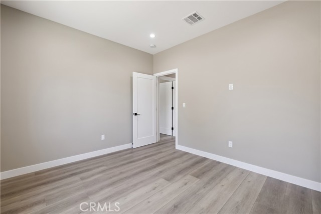 Detail Gallery Image 14 of 23 For 9754 Laramie Ave, Chatsworth,  CA 91311 - 3 Beds | 2 Baths