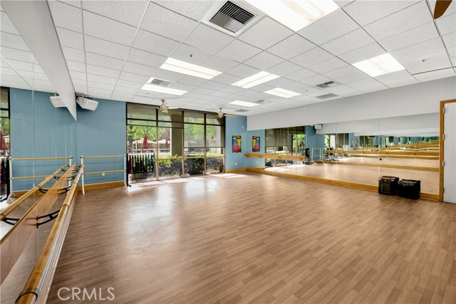 9112 Deergrass Street, Corona CA: https://media.crmls.org/medias/8a255e42-9668-4e09-8c69-9c702c8ad403.jpg