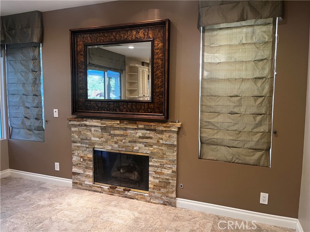 29 Del Padre, Lake Forest CA: https://media.crmls.org/medias/8a269734-e125-41fb-bcb7-4cd4d0e61e8d.jpg