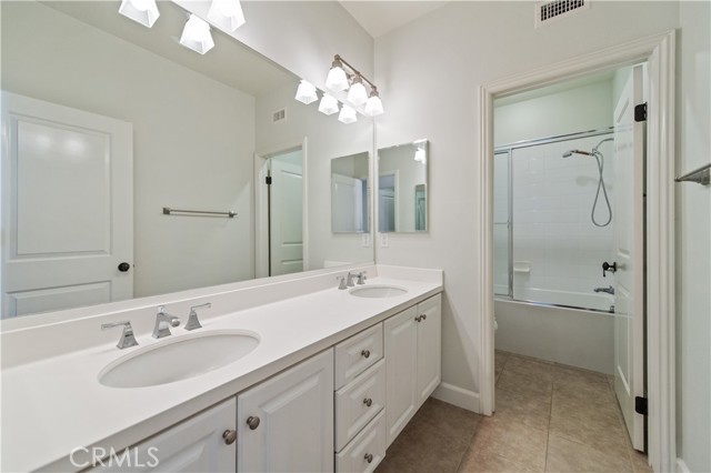 Detail Gallery Image 16 of 27 For 45 Tall Cedars, Irvine,  CA 92620 - 3 Beds | 2/1 Baths