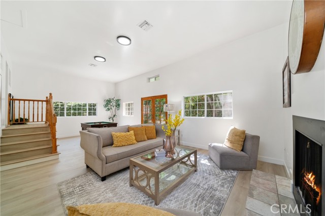 Detail Gallery Image 8 of 19 For 347 Stedman Pl, Monrovia,  CA 91016 - 3 Beds | 3 Baths