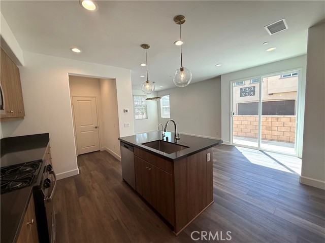 45594 45594 Calle Luna, Temecula CA: https://media.crmls.org/medias/8a27c298-1cba-43f1-83c0-a1b338544284.jpg