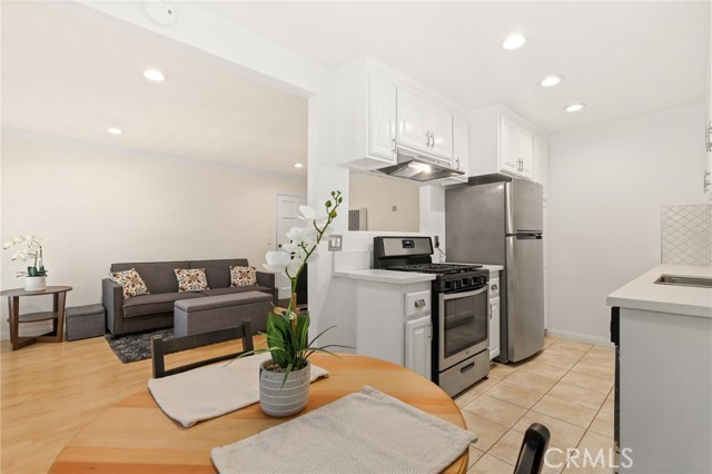 Detail Gallery Image 12 of 25 For 660 S Glassell St #84,  Orange,  CA 92866 - 1 Beds | 1 Baths