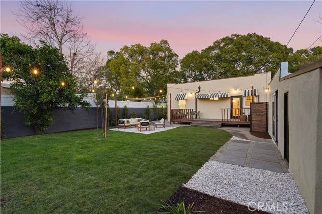 Detail Gallery Image 39 of 58 For 829 N Valley, Burbank,  CA 91505 - 2 Beds | 2 Baths