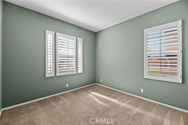 Image 25 of 36 For 41799 Cascades Court