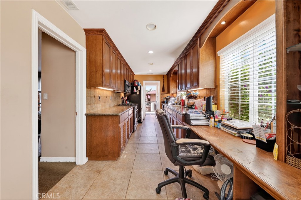 MLS #OC25237725 image #9