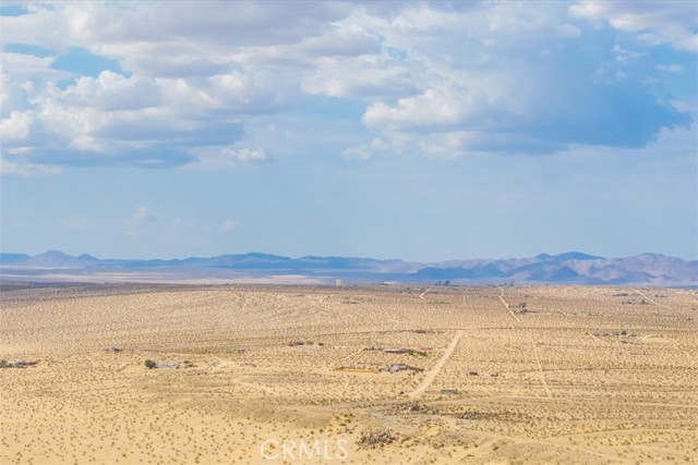 67859 Valle Vista Road, 29 Palms CA: https://media.crmls.org/medias/8a2c0c2a-ac98-4d3e-a493-a6eec959982c.jpg