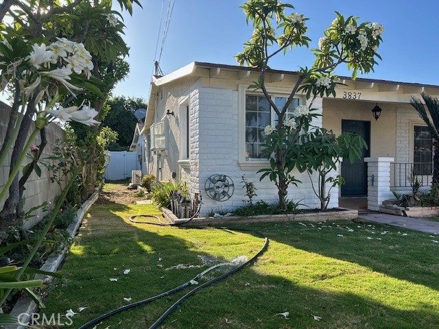 3837 Lincoln Avenue, El Monte CA: https://media.crmls.org/medias/8a2c92ed-d0f0-4360-869d-6bf2b6842f6c.jpg