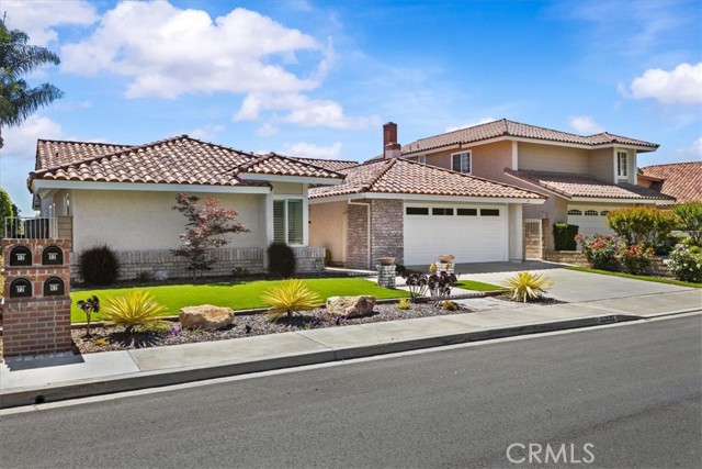 Detail Gallery Image 3 of 48 For 22632 Reinosa, Mission Viejo,  CA 92691 - 4 Beds | 2/1 Baths