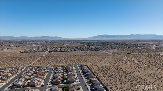 Detail Gallery Image 7 of 32 For 11839 Kirkston, Victorville,  CA 92392 - 3 Beds | 2 Baths