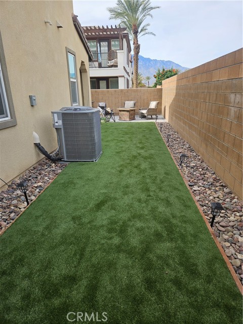 639 Via Firenze, Cathedral City CA: https://media.crmls.org/medias/8a2ceb4a-7820-47c8-9f9f-4cdc74aabdf5.jpg