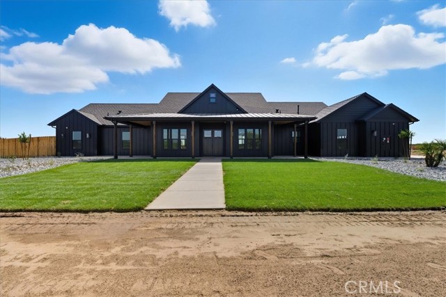 Detail Gallery Image 2 of 75 For 605 S Anderson a Rd, Exeter,  CA 93221 - 7 Beds | 5/1 Baths