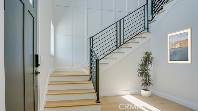 Detail Gallery Image 34 of 68 For 6250 Lindley Ave, Encino,  CA 91316 - 4 Beds | 3/1 Baths