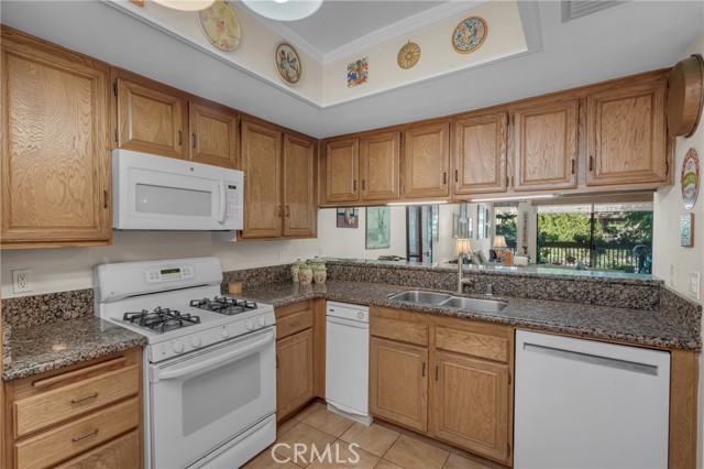 1645 Clark Avenue, Long Beach CA: https://media.crmls.org/medias/8a2dea4d-c442-49c6-a158-d0651a862166.jpg