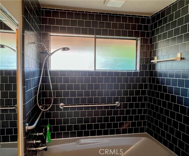 Detail Gallery Image 41 of 64 For 2323 E Hills #57,  Bakersfield,  CA 93306 - 3 Beds | 2/1 Baths