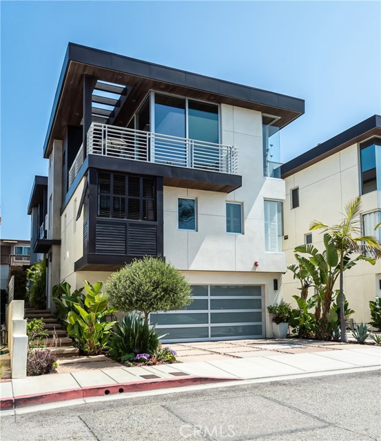 732 Loma Drive, Hermosa Beach, California 90254, 3 Bedrooms Bedrooms, ,2 BathroomsBathrooms,Residential,Sold,Loma,SB22067967