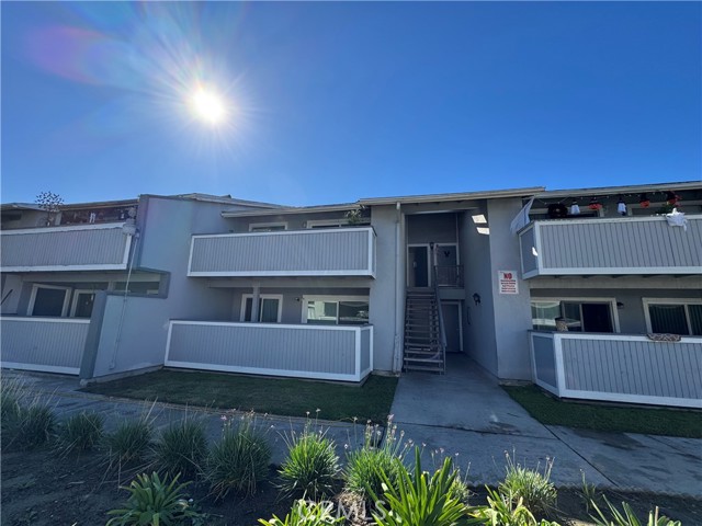 Detail Gallery Image 3 of 19 For 1250 S. Brookhurst St., Anaheim,  CA 92804 - 2 Beds | 1 Baths