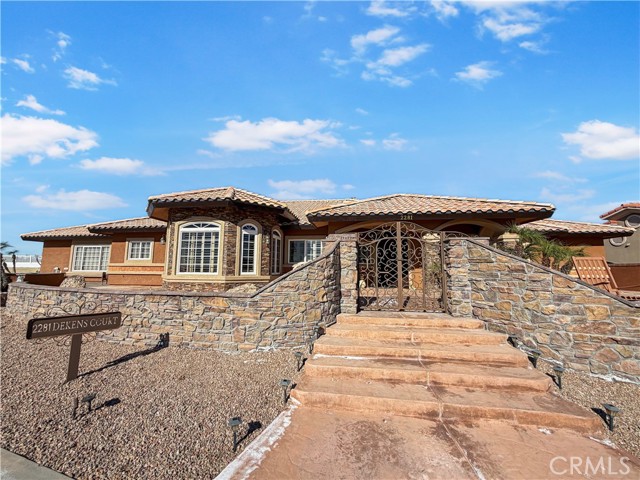 2281 Dekens Court, Blythe CA: https://media.crmls.org/medias/8a2f7248-0d05-46e2-8a14-a6aca64b6c6a.jpg